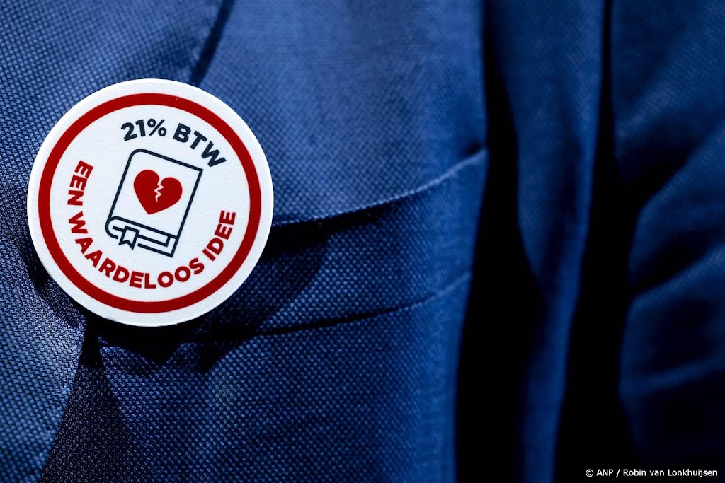 Prominenten voeren bij Huis van het Boek actie tegen verhogen btw