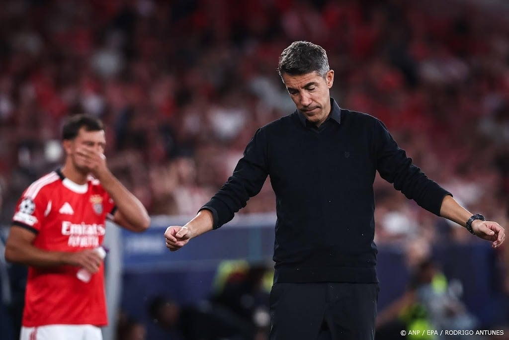 Benfica ontslaat trainer Lage, Mourinho genoemd als opvolger 