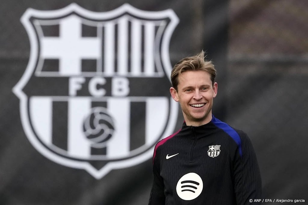 De Jong terug in selectie van Barcelona voor duel in Newcastle
