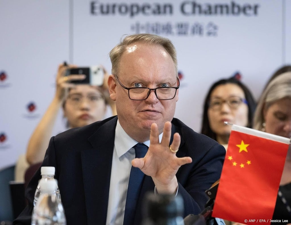 China traag met exportvergunningen aardmetalen voor EU-bedrijven
