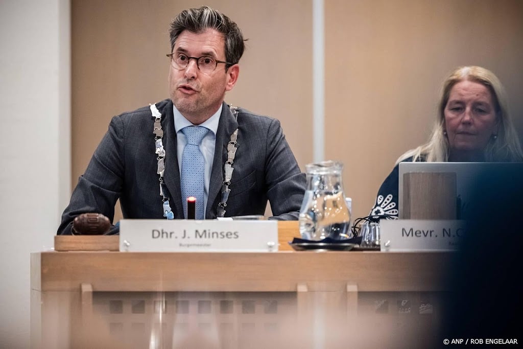 Burgemeester Overasselt wil dat kabinet criminaliteit aanpakt