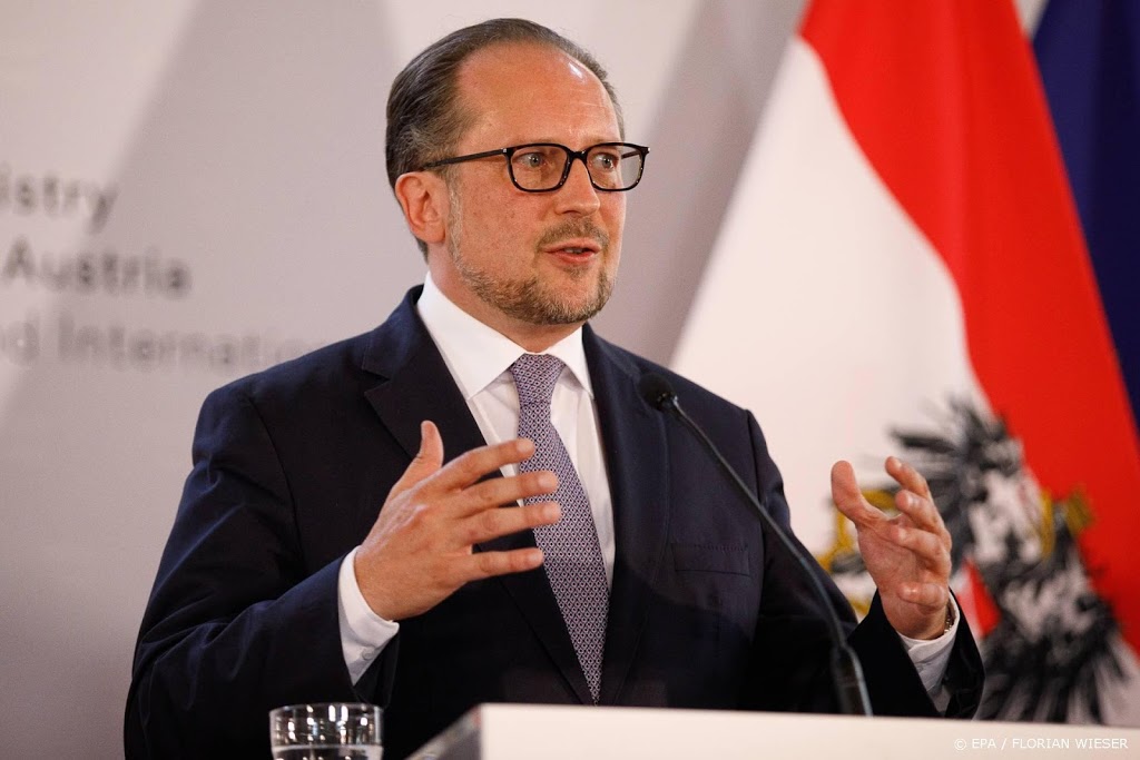 Oostenrijkse minister met corona besmet, regering getest