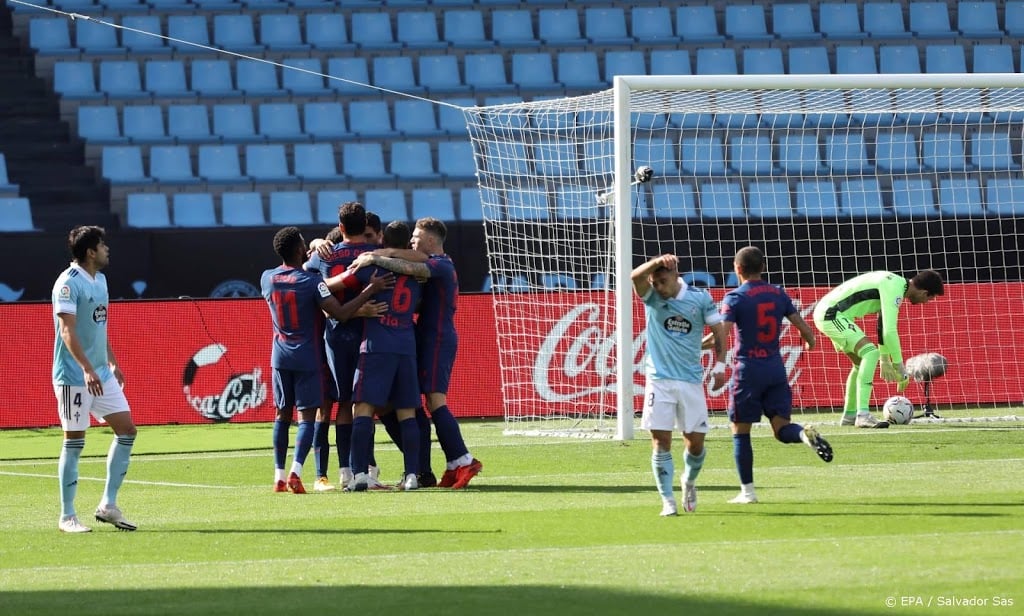 Suárez leidt Atlético Madrid naar tweede zege van het seizoen