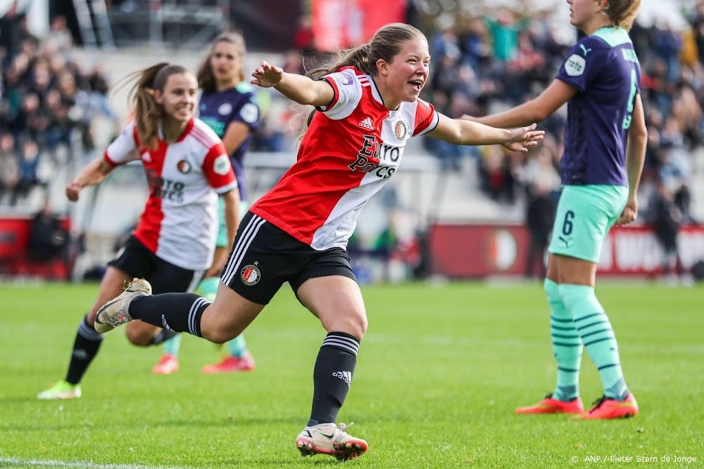 Voetbalsters Feyenoord winnen van PSV en stijgen naar tweede plek