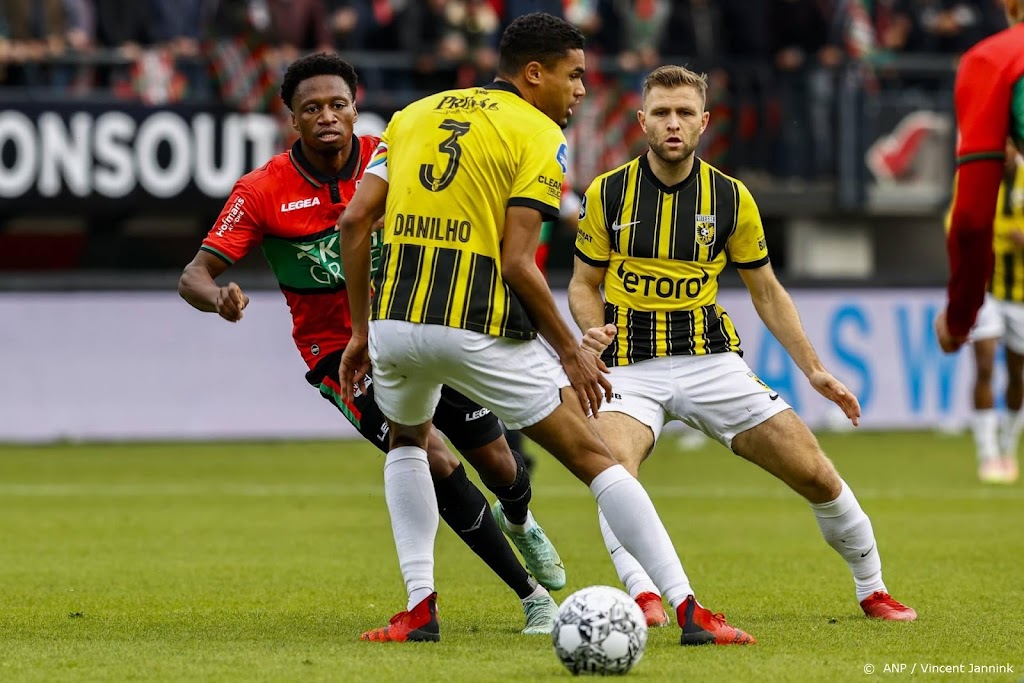 Vitesse in derby te sterk voor NEC (0-1) na discutabel doelpunt