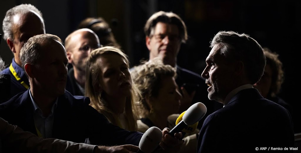 EU-leiders vragen nieuwe terugkeerwet en 'nieuwe' migratie-ideeën
