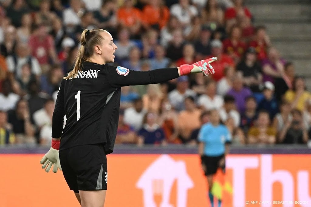 Keepster Van Domselaar niet fit genoeg om te spelen voor Oranje