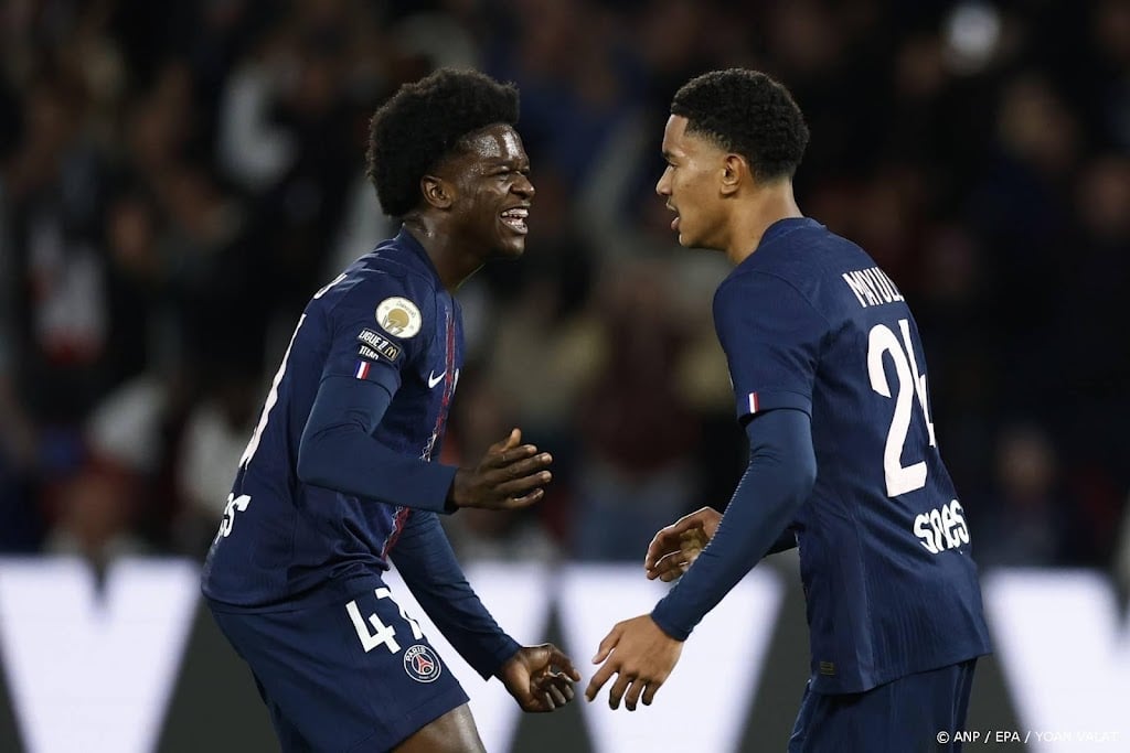 Koploper Paris Saint-Germain verspeelt punten tegen Strasbourg
