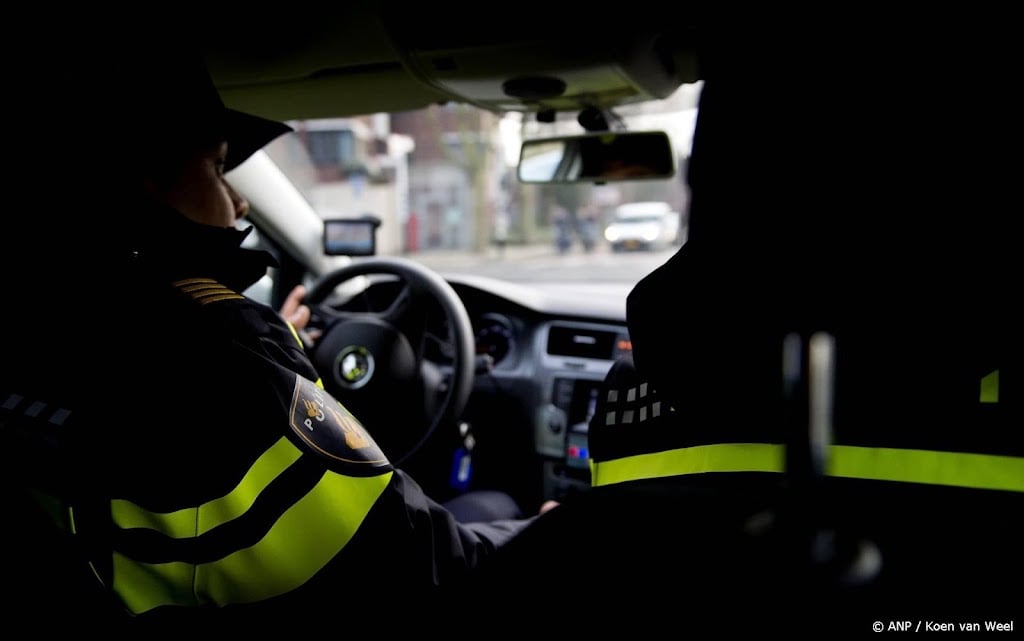 Overleden vrouw in woning Beek en Donk, politie vermoedt misdrijf