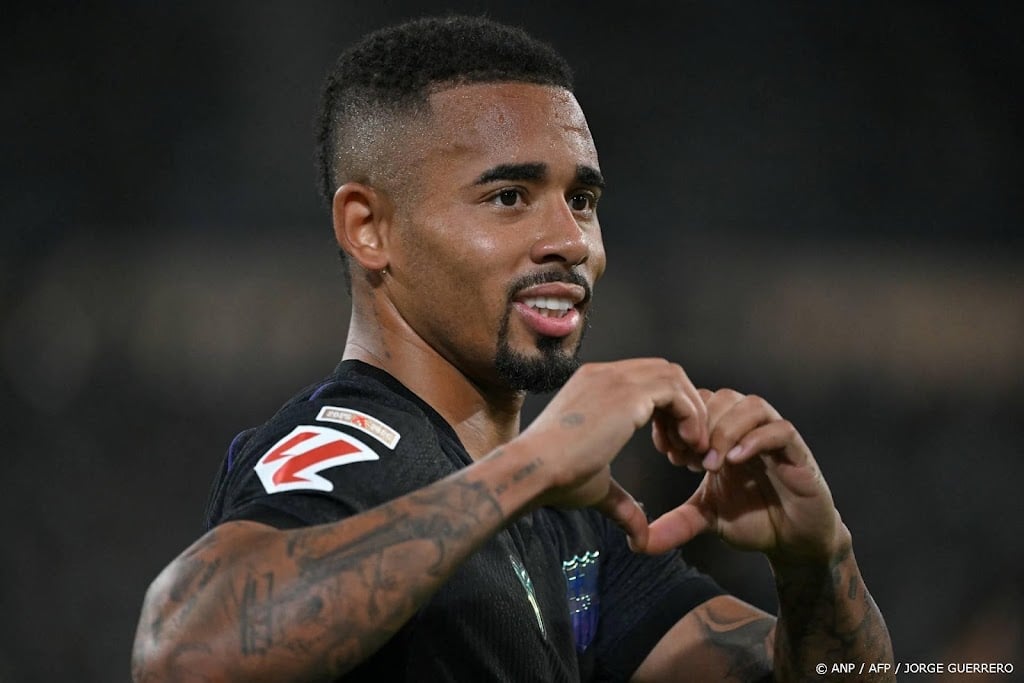 Koploper FC Barcelona boekt ruime zege bij Real Betis