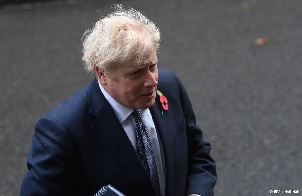 Boris Johnson test negatief, blijft in zelfisolatie