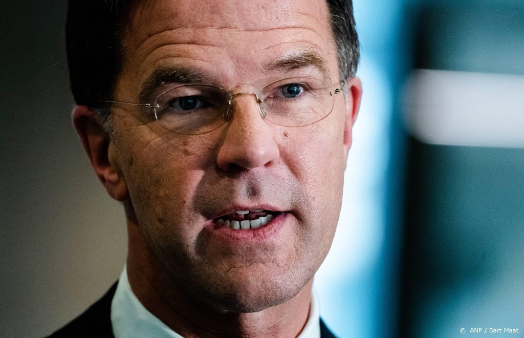 Rutte: thuiswerken en gedrag in winkels kan beter