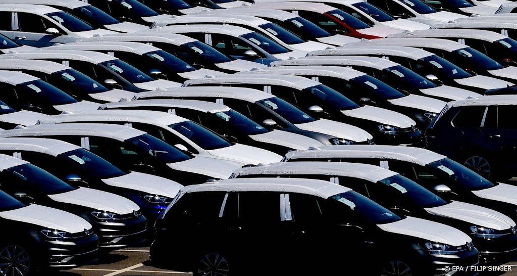 Ook in oktober veel minder nieuwe auto's Europese wegen op