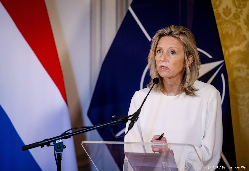 Ollongren: tot dusver 800 miljoen militaire steun aan Oekraïne 
