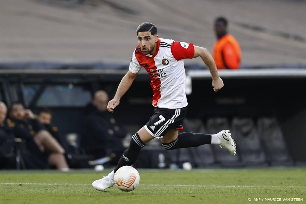 Geblesseerde Jahanbakhsh terug naar Feyenoord voor herstel