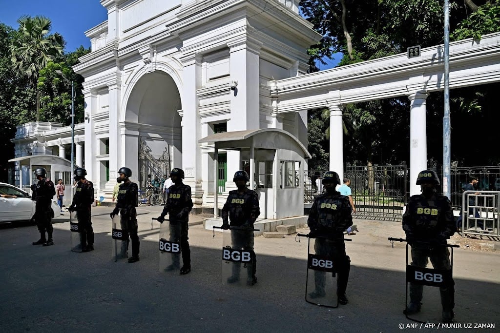 Ex-premier Bangladesh bij verstek veroordeeld tot doodstraf