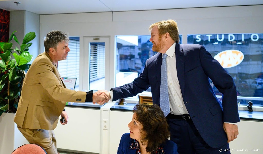 Koning bezoekt radiostudio’s in Hilversum