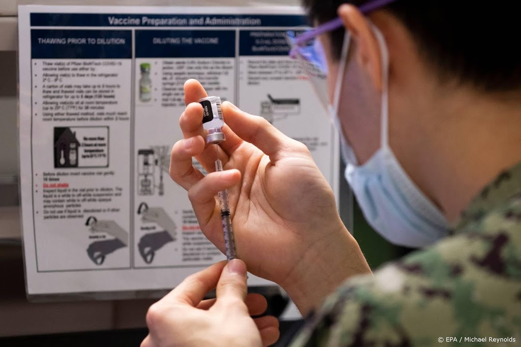 FDA: sommige flesjes coronavaccin Pfizer bevatten extra doses