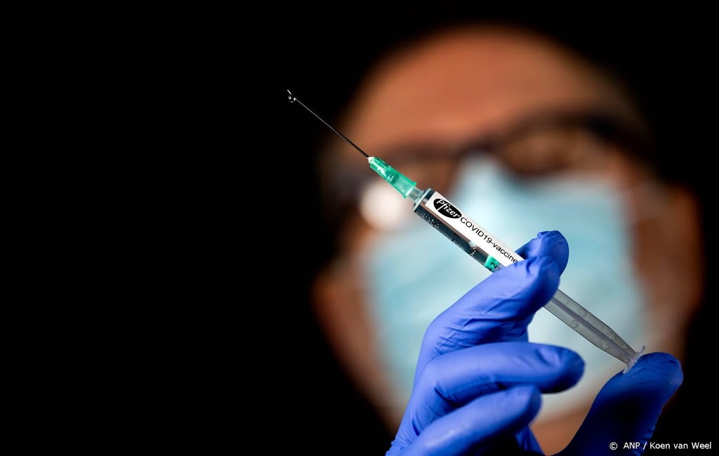 Noodtoelating tweede coronavaccin in VS stap dichterbij