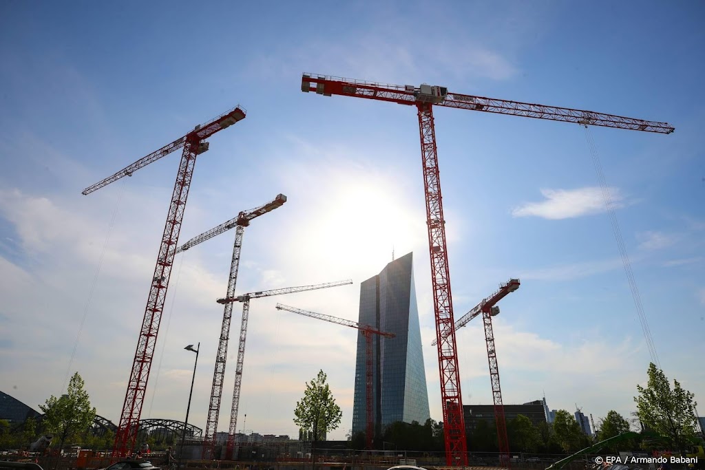 Bundesbank verlaagt groeiverwachting, ziet hogere inflatie
