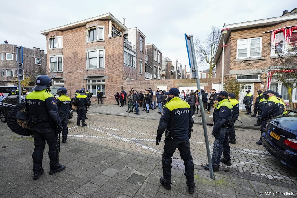 OM: twee agenten vervolgd voor geweld coronademonstratie Den Haag
