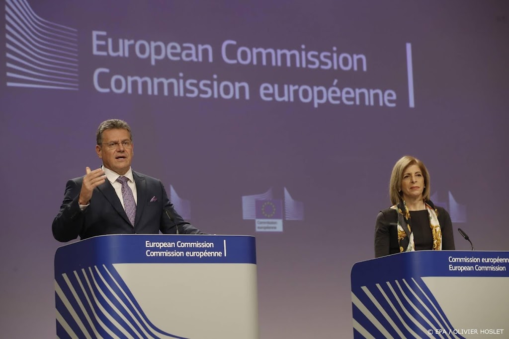 Brussel reikt VK hand in conflict medicijnenaanvoer Noord-Ierland