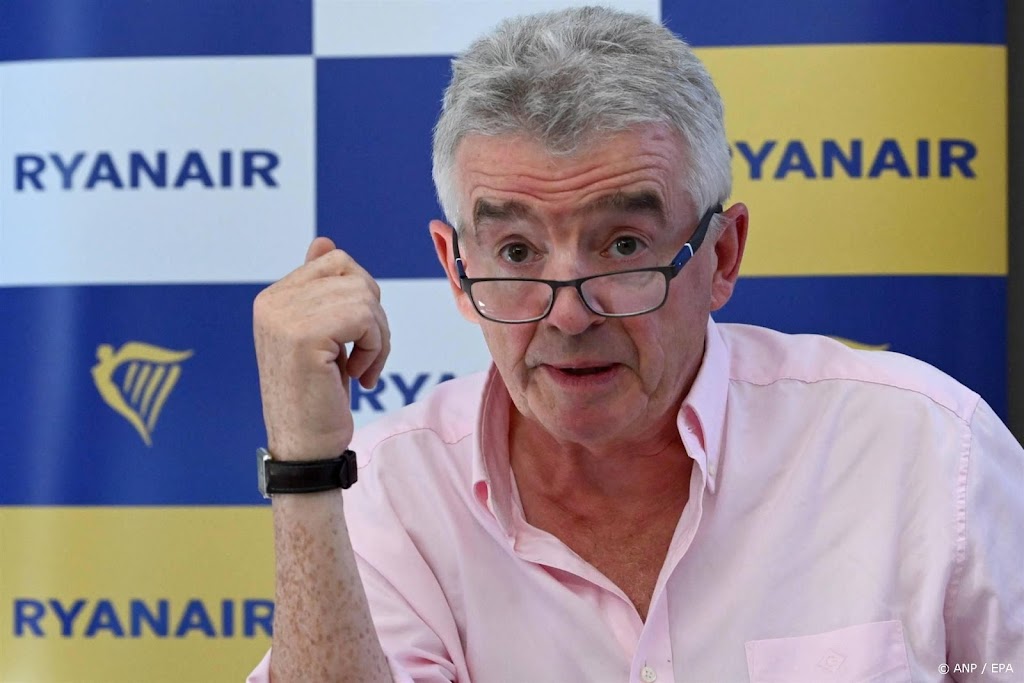 Bonus van 100 miljoen euro lonkt voor Ryanair-topman, schrijft FT