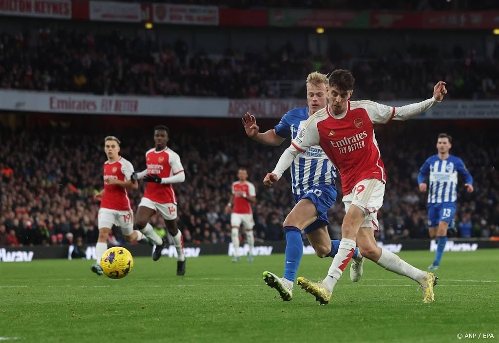 Arsenal neemt koppositie Premier League over na zege op Brighton