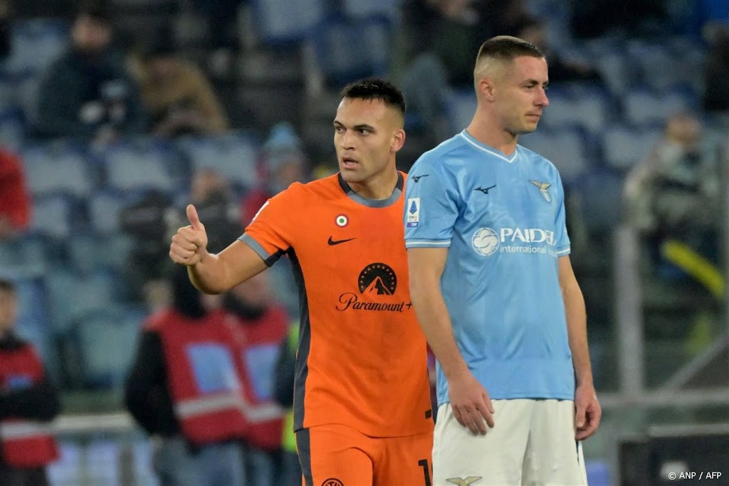 Martínez in rijtje met Wilkes na treffer bij winnend Inter