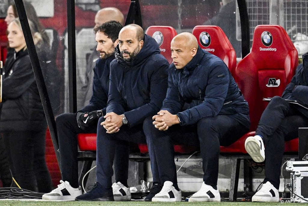AZ-trainer Jansen vraagt tijd na nederlagen tegen Legia en PSV