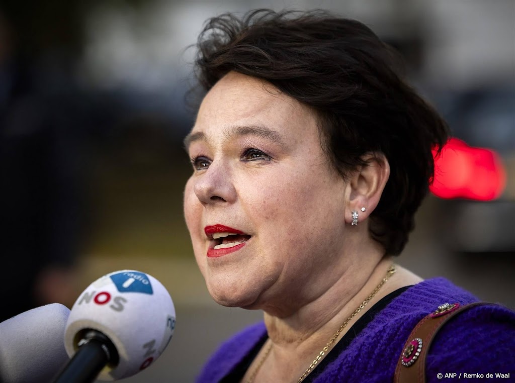 Dijksma: gemeenten naar rechter als Rijk niet het nodige betaalt