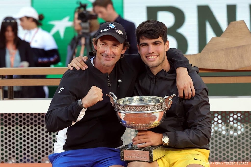 Tennisser Alcaraz neemt na zeven jaar afscheid van coach Ferrero