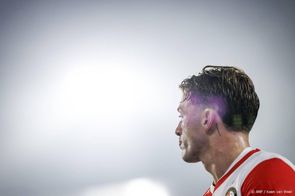 Feyenoord begint met herstelde Valente tegen Heerenveen