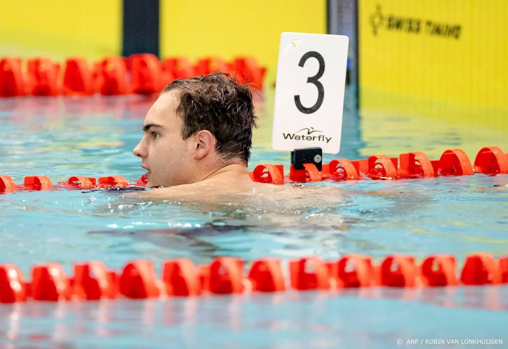 Zwemmer Korstanje scherpt eigen Nederlands record 50 vlinder aan