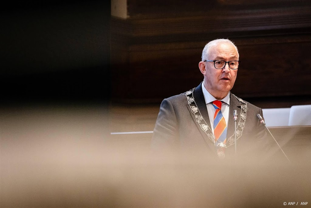 Aboutaleb neemt maatregelen tegen youtuber na chaos Zuidplein