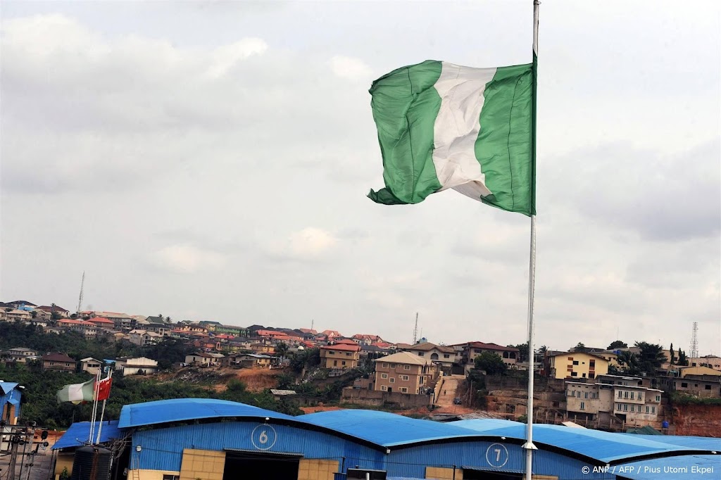 Tientallen doden Nigeria door explosie gekantelde tankwagen