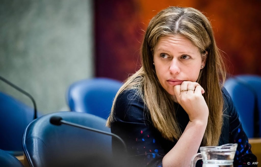 Minister: stikstof-ecologen hebben mogelijk druk ervaren