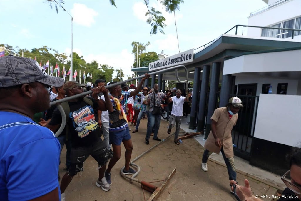 Surinaamse nieuwssite: politie faalde tijdens protesten