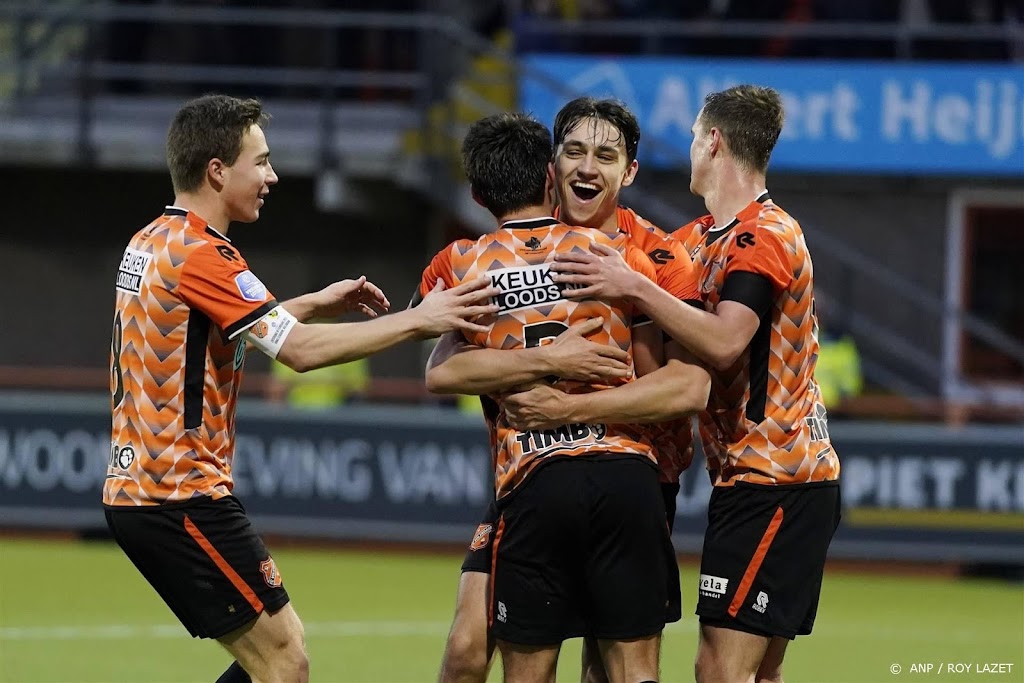 Van Mieghem helpt FC Volendam aan thuiszege op Vitesse