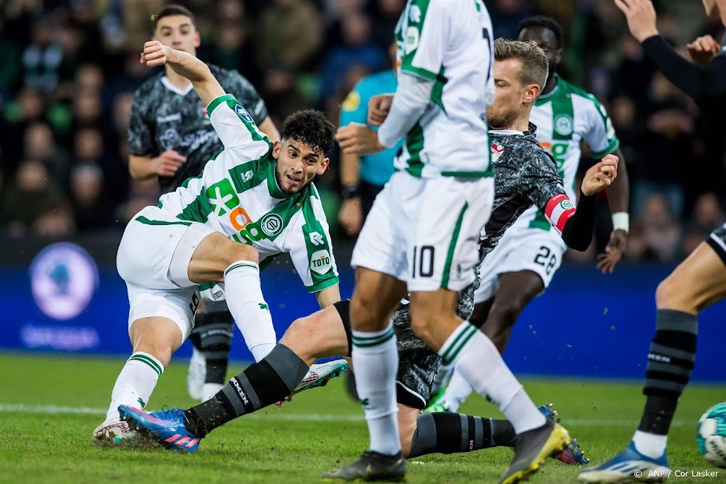 FC Groningen speelt gelijk tegen tien spelers van FC Emmen  