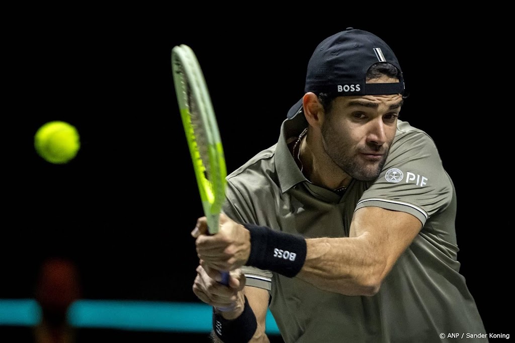 Tennisser Berrettini verrast Djokovic en treft Griekspoor in Doha