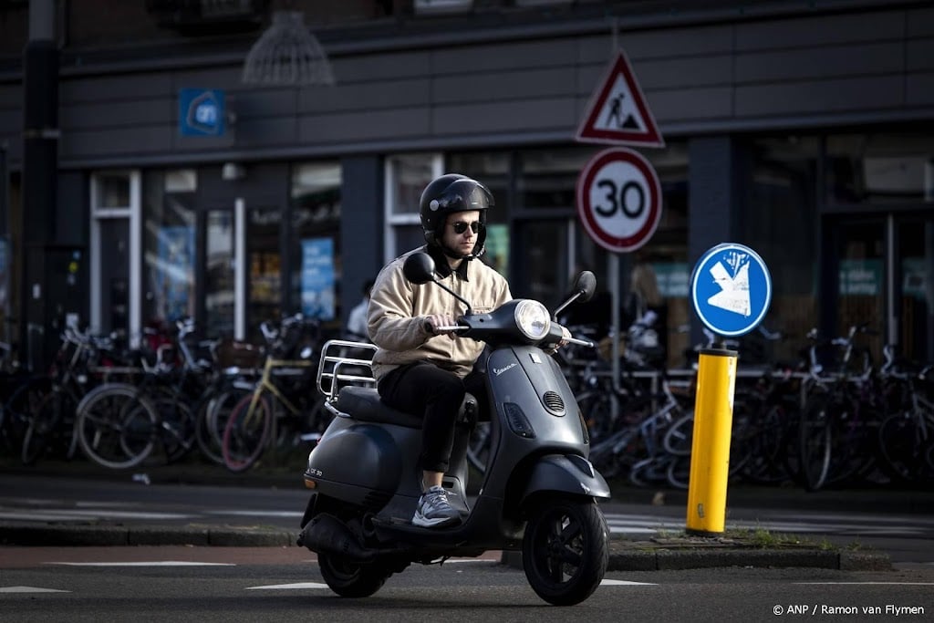 Steeds meer jongeren op lichtere motoren stuwen recordverkoop