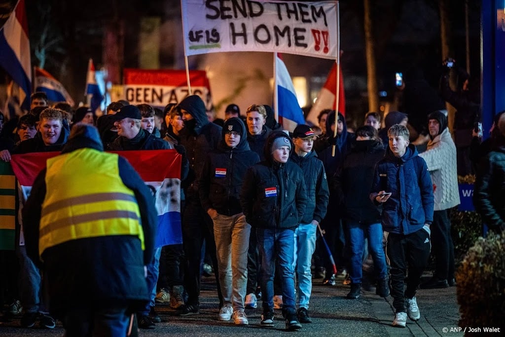 Burgemeesters bezorgd over verruwing in samenleving en wereld