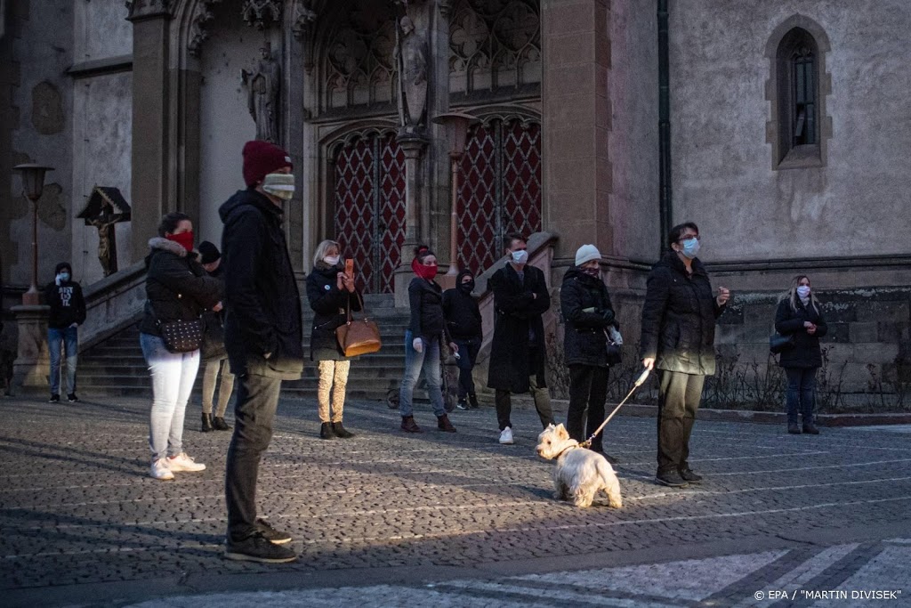 In Tsjechië moet iedereen buiten mondkapje dragen