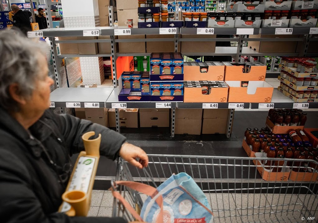 Kabinet vraagt supermarkten om 'ouderenuurtje'