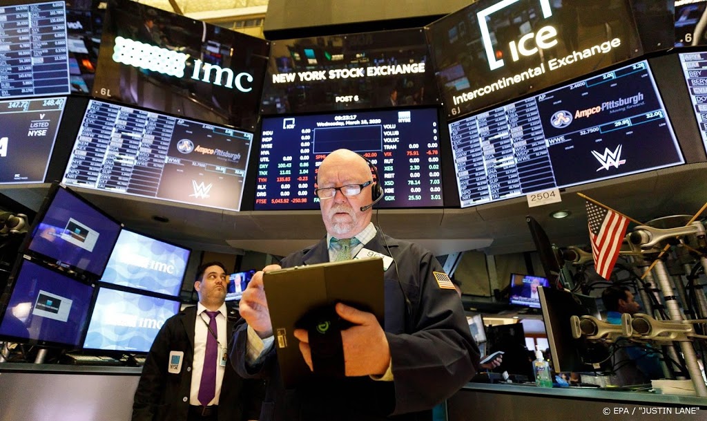 Weer zware verliezen op Wall Street