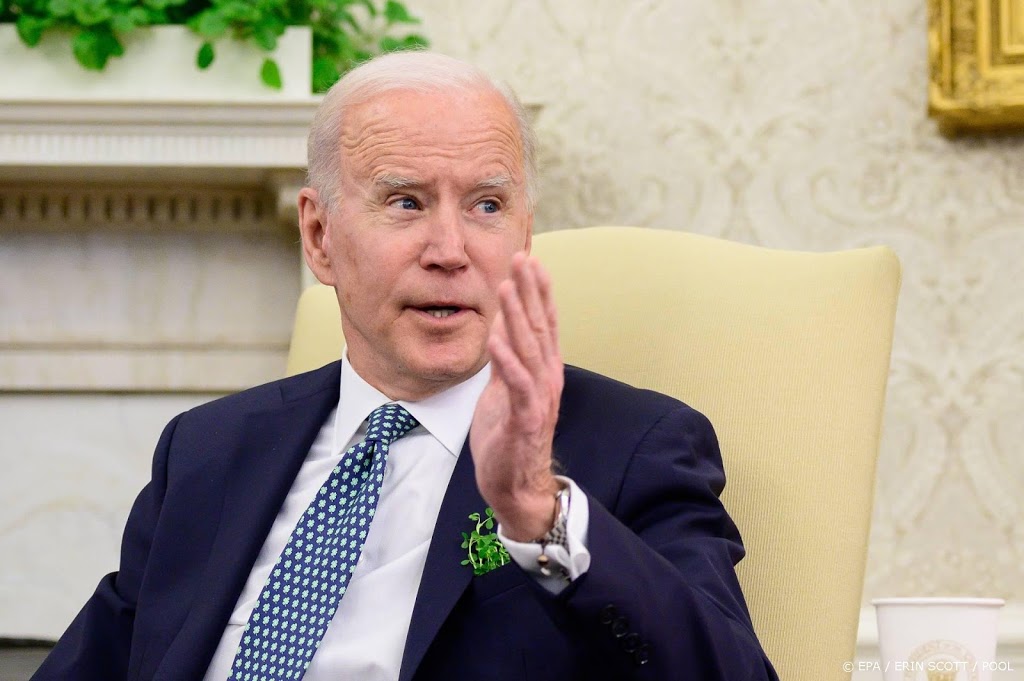 Biden haalt gesteld vaccindoel vroegtijdig