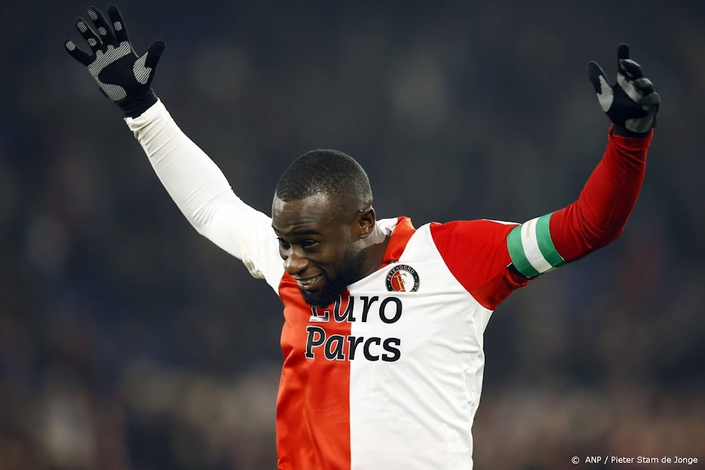 Geertruida verlengt contract bij Feyenoord met een jaar
