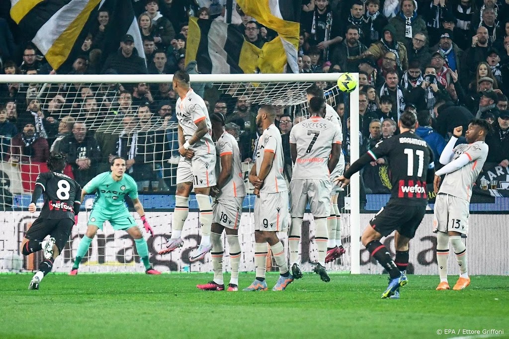 Ibrahimovic lost Costacurta af als oudste doelpuntenmaker Serie A