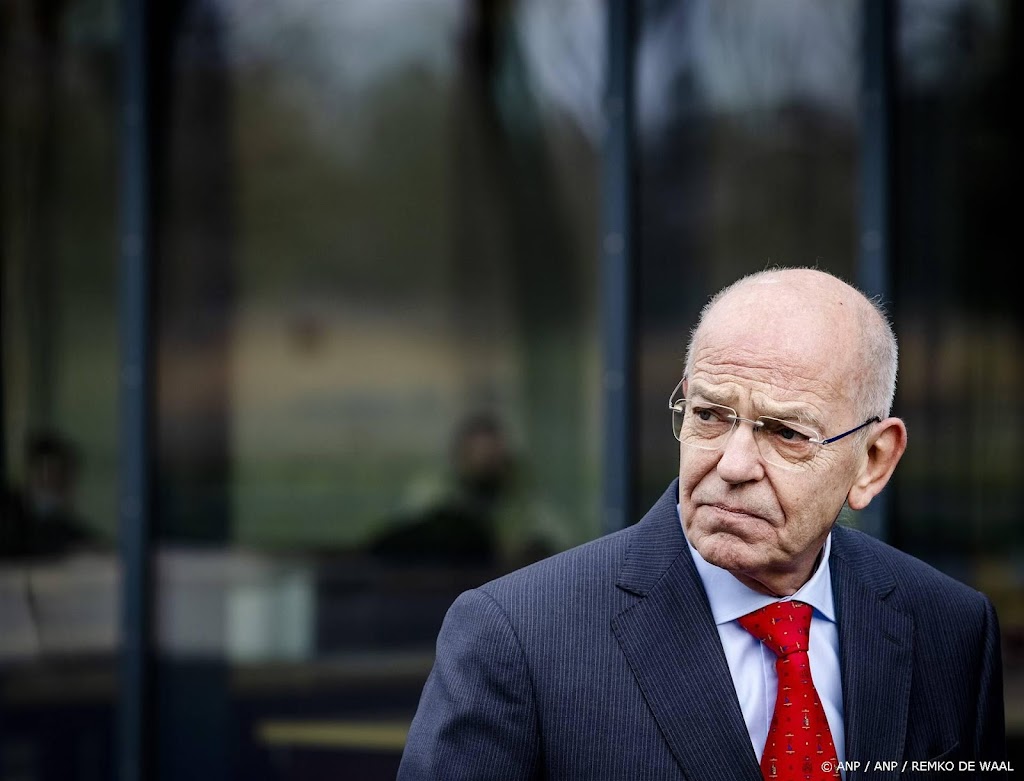 Lakeman wil alsnog vervolging van voormalige ABN-bestuurder Zalm
